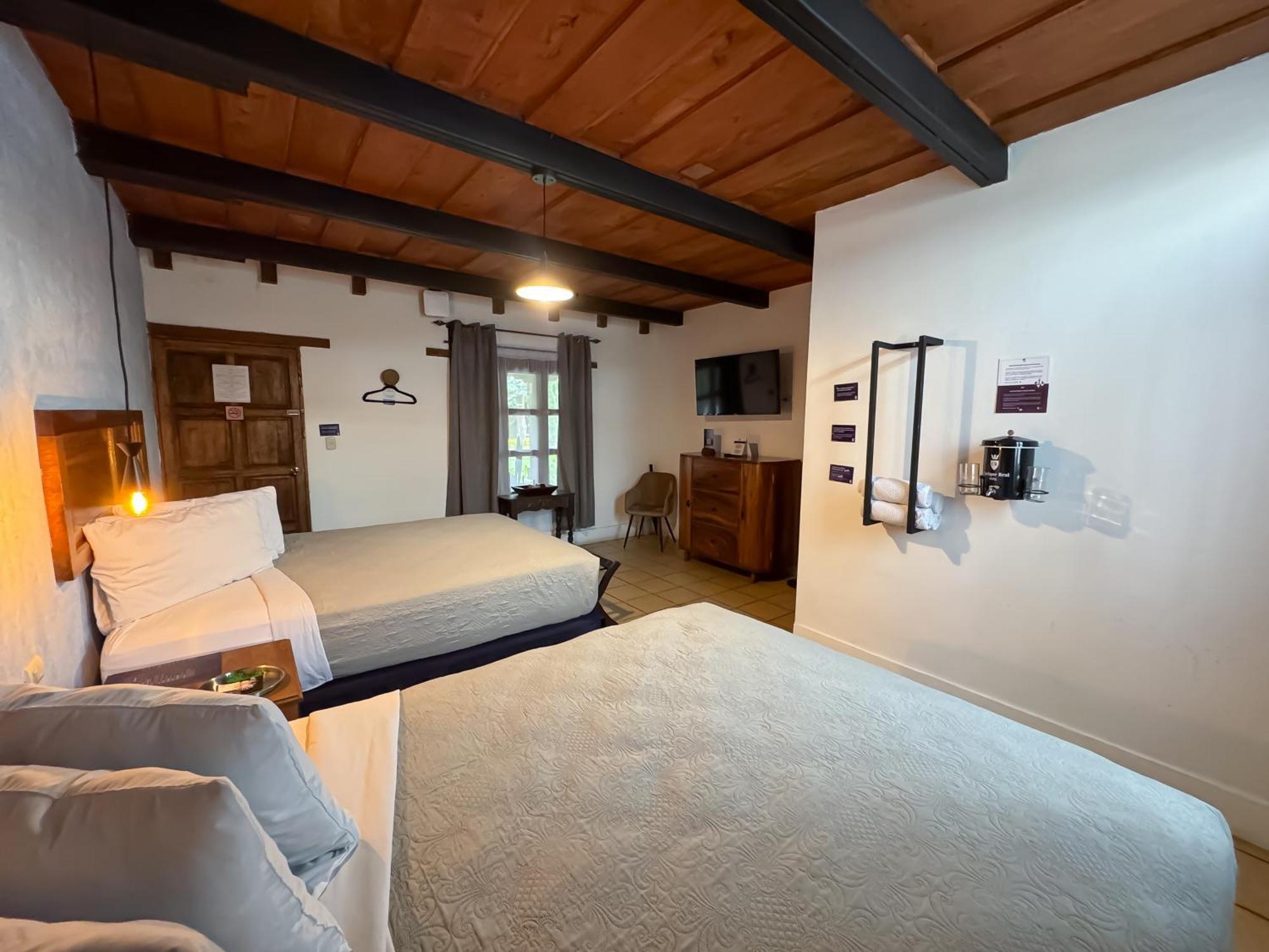 Hotel Cacique Real Antigua Habitación foto